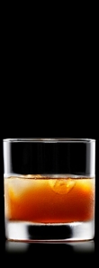 Zitronensaft (1cl) Triple Sec (1cl) Kahlúa (2cl) Whisky (Scotch) (3cl) Eiswürfel